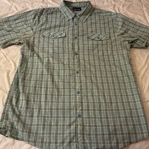Patagonia Island Hopper II Mens Large Short Sleeve Plaid Shirt MSRP $79